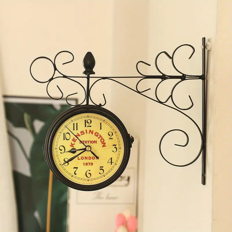 1 Piece Retro Double-Sided Garden Wall Clock